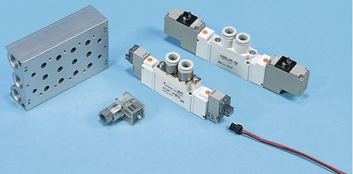 SMC 5/2 Pneumatic Solenoid Valve - Solenoid/Pilot SY7000 Series 24V dc
