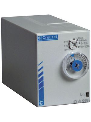 Time Lag Relay 240VAC 2kVA 2CO 11-Pin Socket 100h PU IP20 / IP40